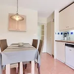 Les Pins - Maeva Appartement *