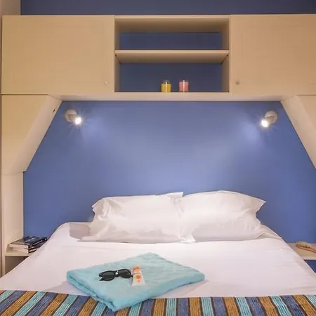 Les Pins - Maeva Apartmán