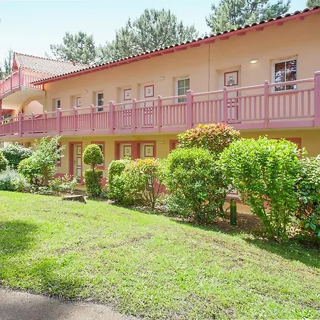 Les Pins - Maeva Appartement *